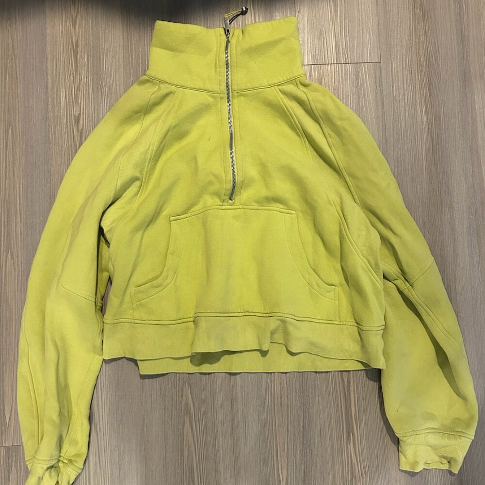 Lululemon scuba funnel neck size XL/XXL in Wasabi